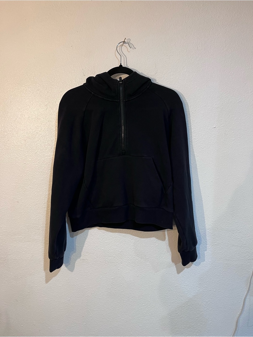 Athleta Womens Small Black Retro Plush Half Zip Cropped Hoodie